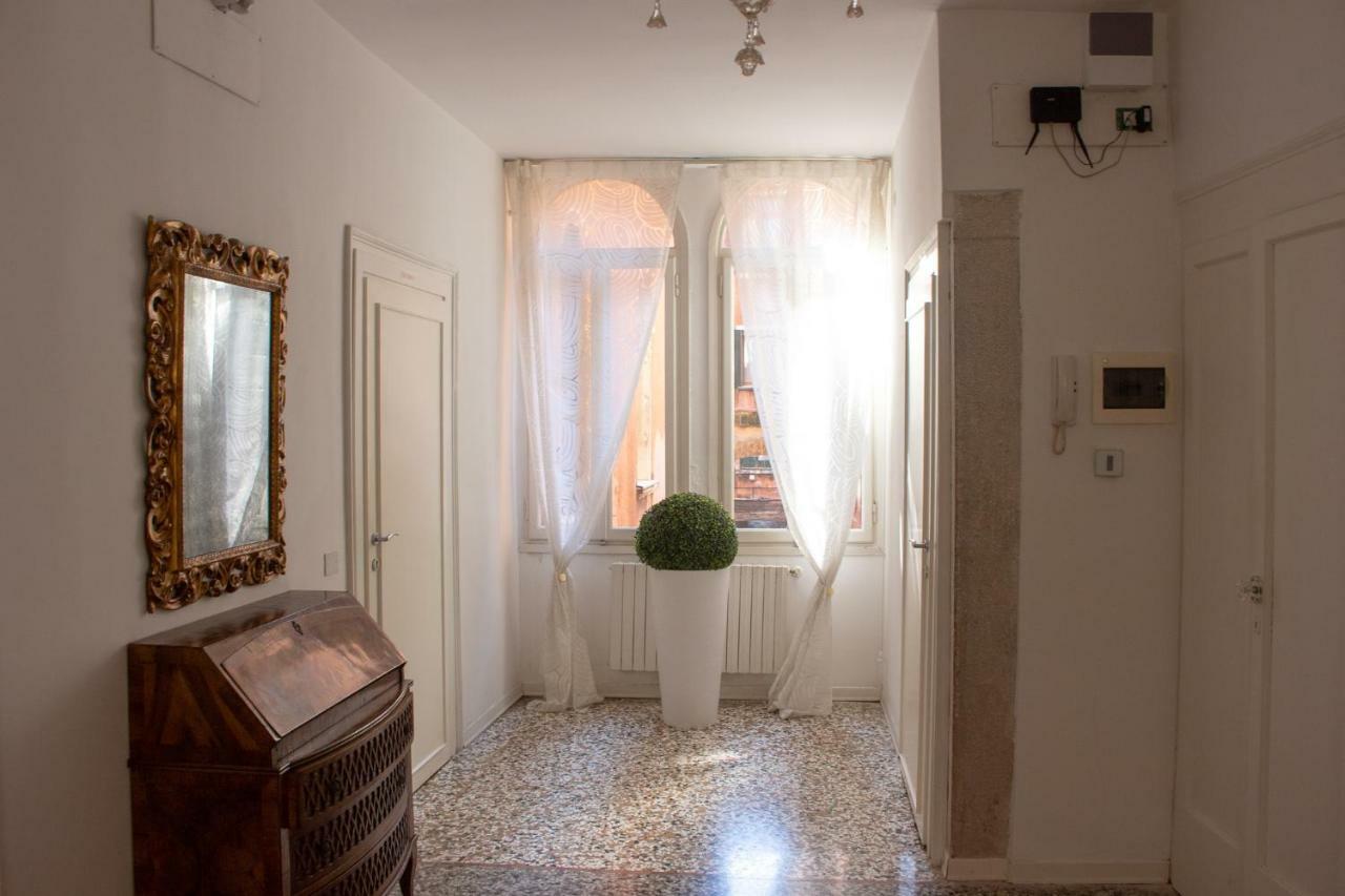 Porta Orientalis Venesia Bagian luar foto
